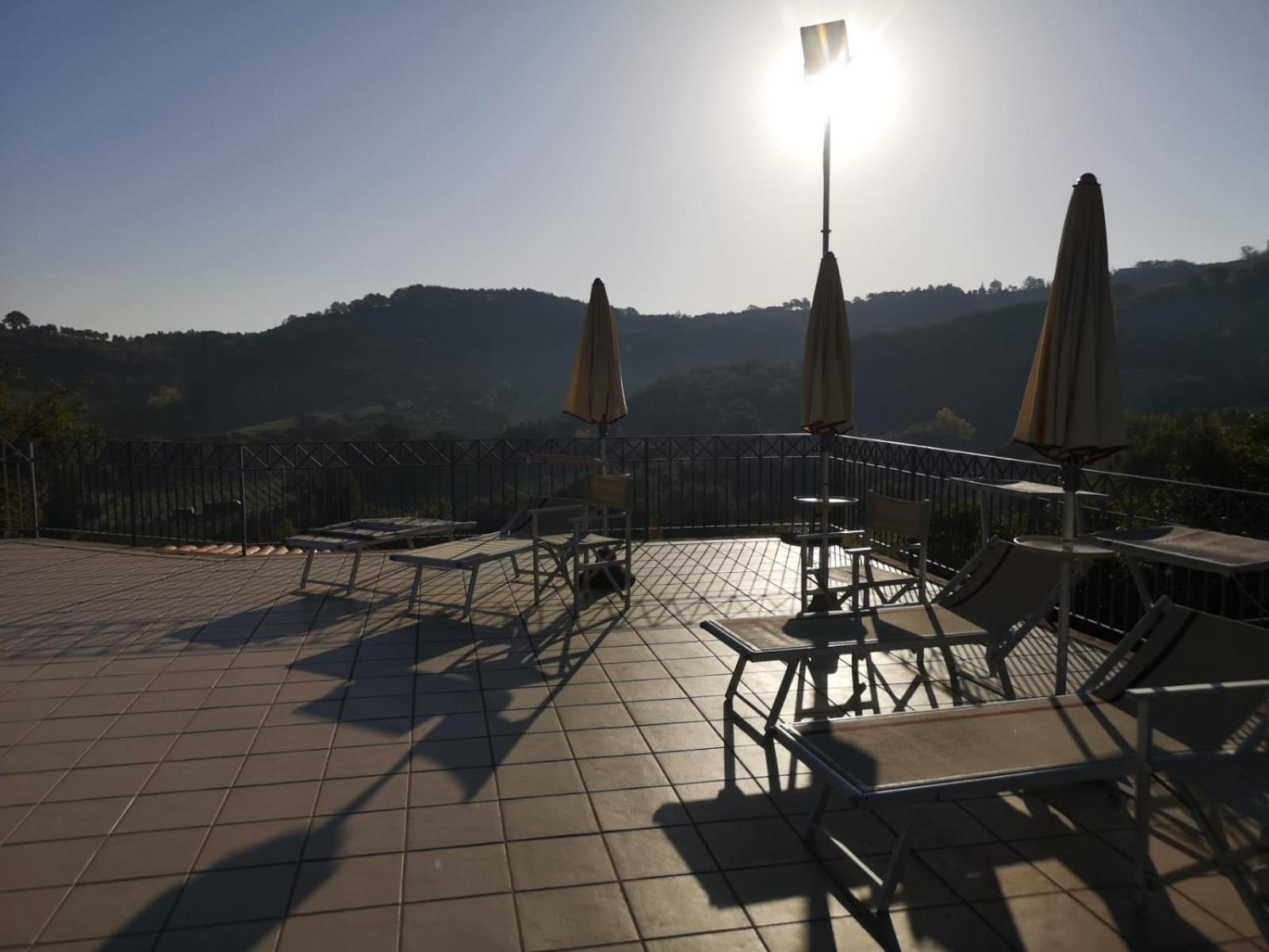 Tenuta Borgo San Michele Губбио Экстерьер фото