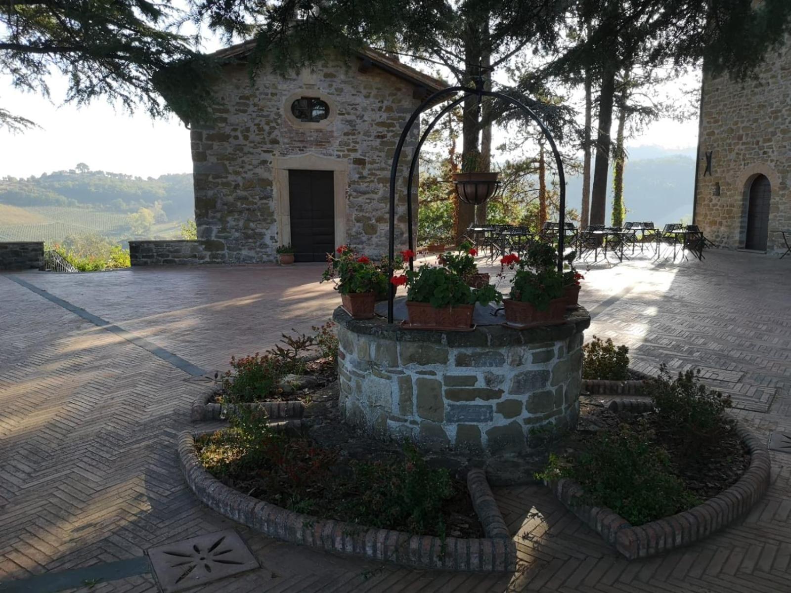 Tenuta Borgo San Michele Губбио Экстерьер фото