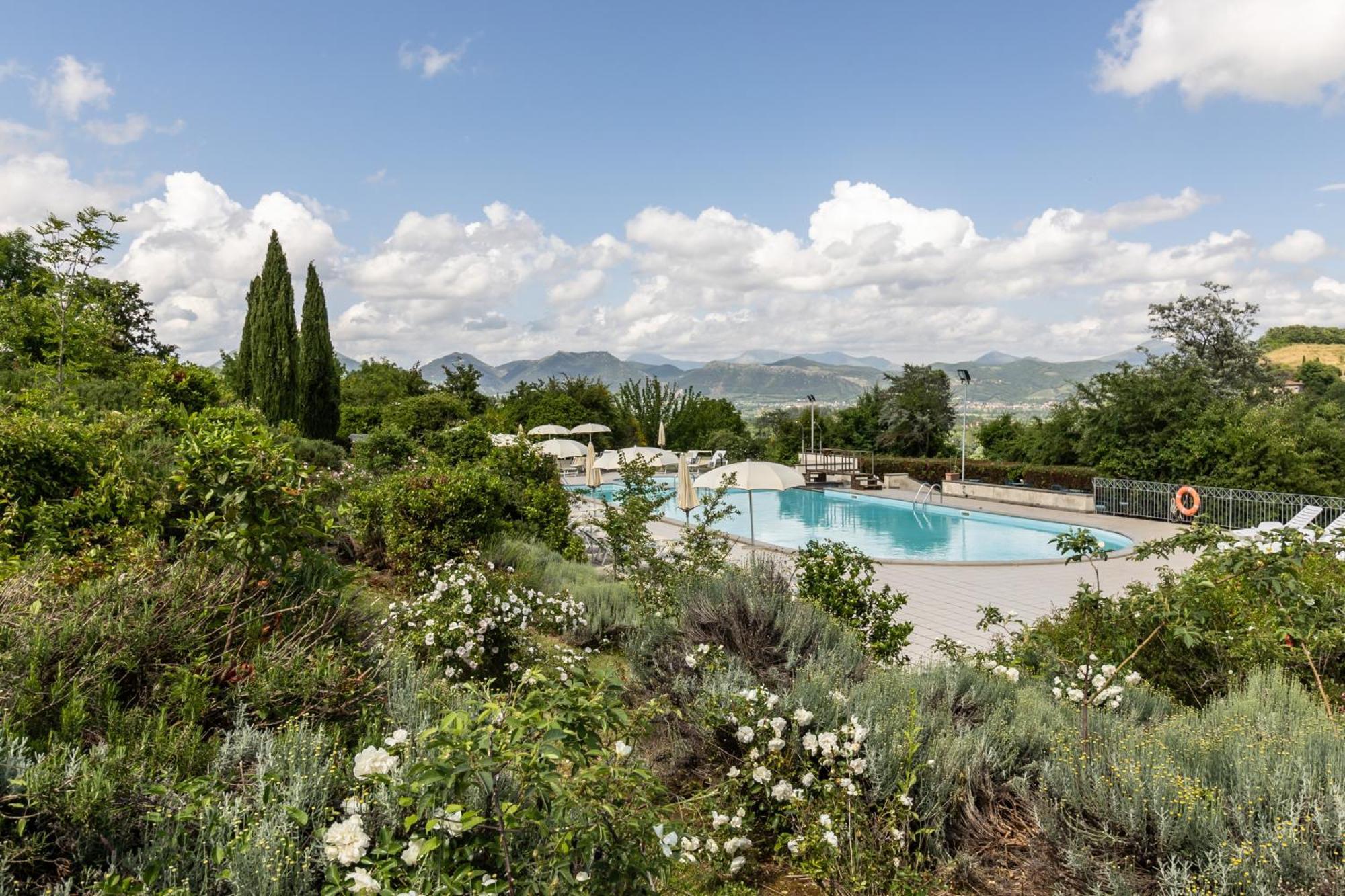 Tenuta Borgo San Michele Губбио Экстерьер фото