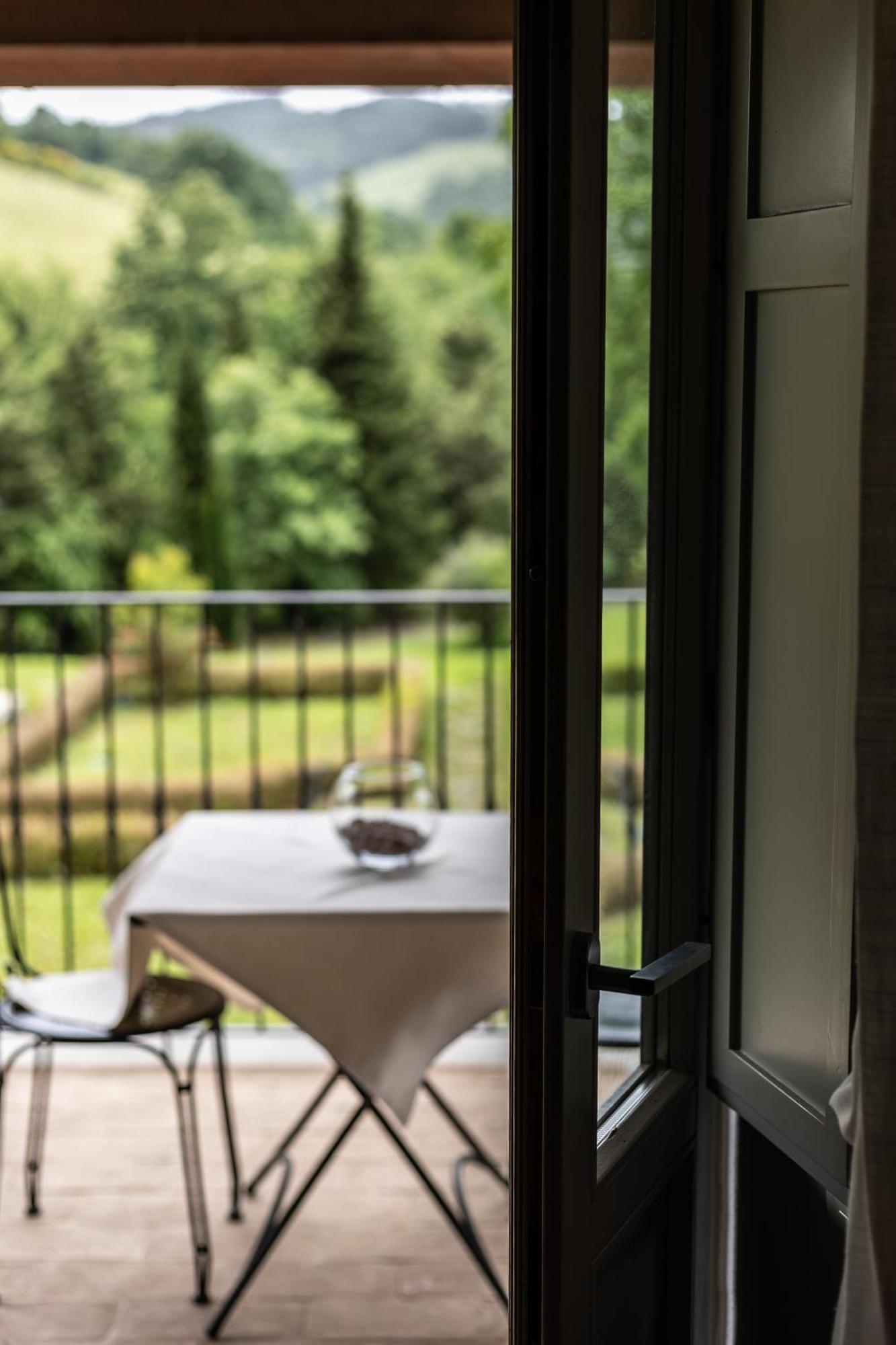 Tenuta Borgo San Michele Губбио Экстерьер фото